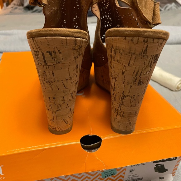 Camel color wedge sandals A. N. A. Brand. Size 8.5 - Picture 1 of 5